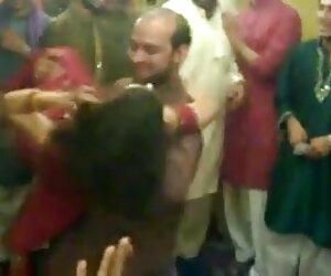 দু ' জন লোক যারা বেঙ্গলি বিএফ সেক্সি মন্দ উপপত্নী থেকে নিতে বাধ্য হয়