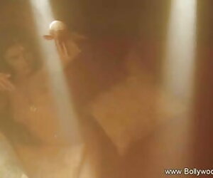 দুর্দশা, বেঙ্গলি বিএফ সেক্সি মেয়েদের হস্তমৈথুন